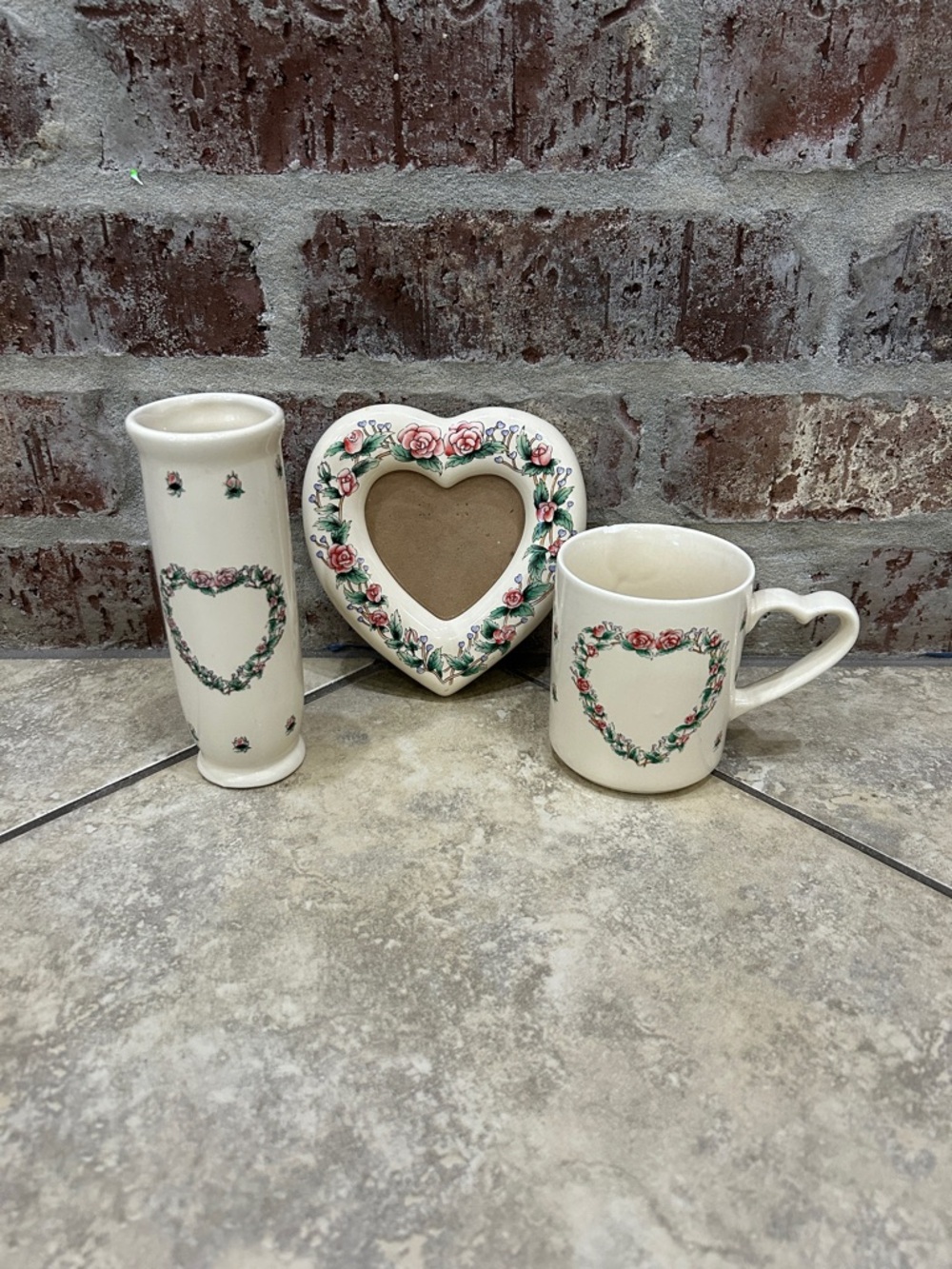 Heart Rose Ceramic Picture Frame and Accent Set - White